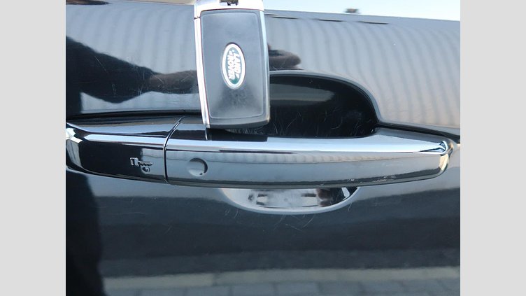 2021 認定中古車 Land Rover Range Rover Sport Santorini Black 3.0 litre i6D​ SE 300PS