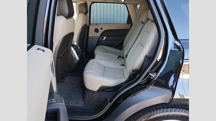 2021 認定中古車 Land Rover Range Rover Sport Santorini Black 3.0 litre i6D​ SE 300PS