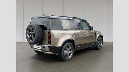 Defender 110 4