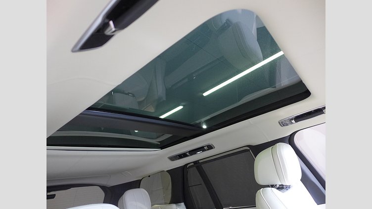 2023 認定中古車 Land Rover Range Rover Charente Grey D300 Autobiography