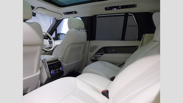 2023 認定中古車 Land Rover Range Rover Charente Grey D300 Autobiography