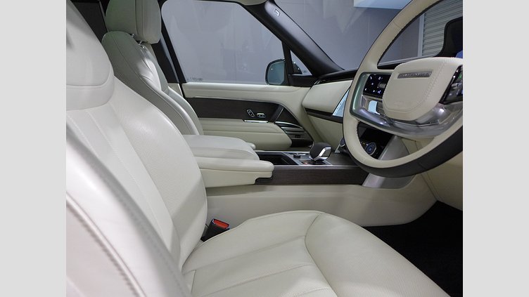 2023 認定中古車 Land Rover Range Rover Charente Grey D300 Autobiography