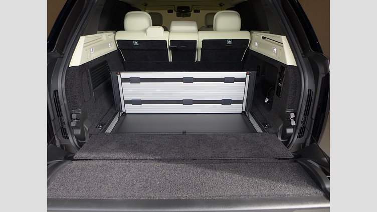 2023 認定中古車 Land Rover Range Rover Charente Grey D300 Autobiography