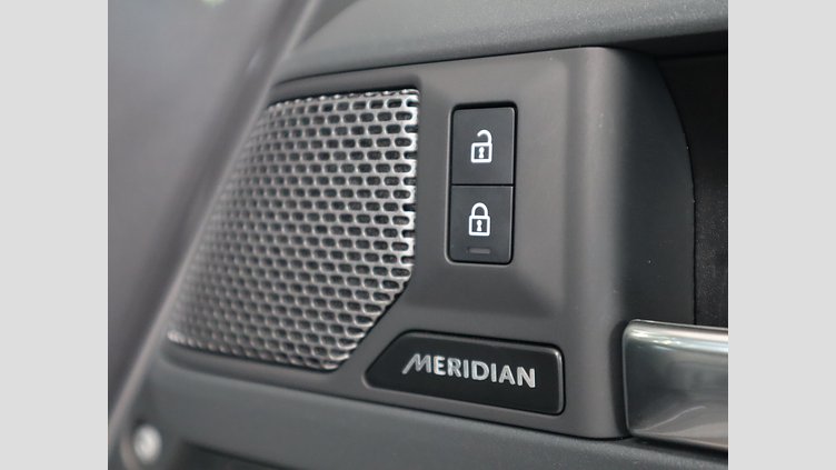2023 認定中古車 Land Rover Defender 110 アイガーグレイ D300 AWD（AT） X-DYNAMIC SE