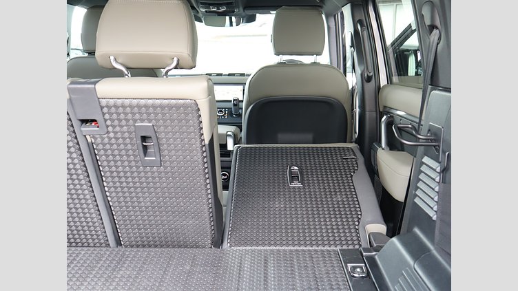 2023 認定中古車 Land Rover Defender 110 アイガーグレイ D300 AWD（AT） X-DYNAMIC SE