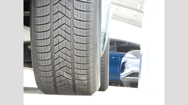 2023 認定中古車 Land Rover Defender 110 アイガーグレイ D300 AWD（AT） X-DYNAMIC SE