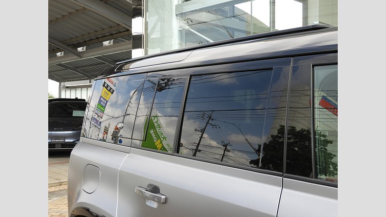 2023 認定中古車 Land Rover Defender 110 アイガーグレイ D300 AWD（AT） X-DYNAMIC SE