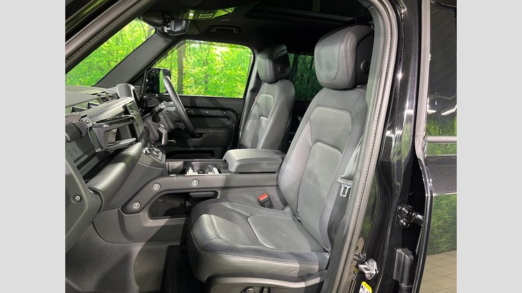 2023 認定中古車 Land Rover Defender 110 サントリーニブラック D300 AWD（AT） X-DYNAMIC HSE