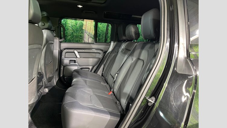 2023 認定中古車 Land Rover Defender 110 サントリーニブラック D300 AWD（AT） X-DYNAMIC HSE