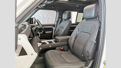 Defender 110 4