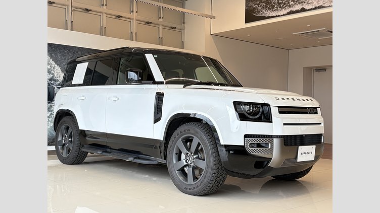2025 認定中古車 Land Rover Defender 110 Fuji White 3.0 litre i6D​ 標準ホイール Dynamic HSE
