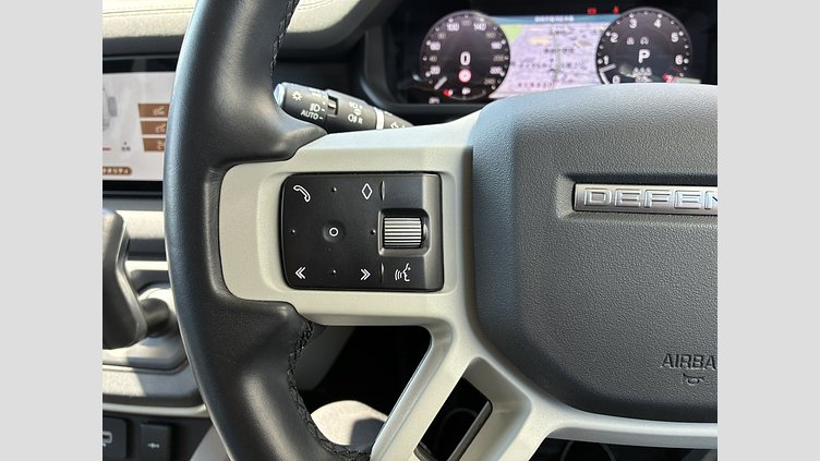 2022 認定中古車 Land Rover Defender 110 サントリーニブラック P300 AWD（AT） XS EDITION