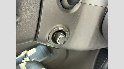 Defender 110 28