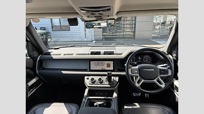 Defender 110 3