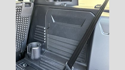 Defender 110 19