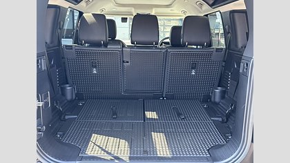Defender 110 17
