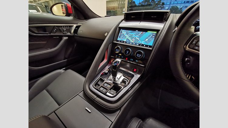 2022 認定中古車 Jaguar F-Type フィレンツェレッド P450 オートマチック 全輪駆動 F-TYPEクーペ R-DYNAMIC BLACK