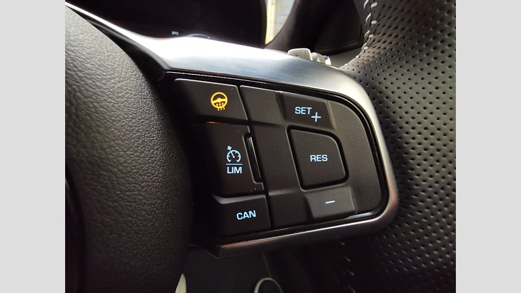 2022 認定中古車 Jaguar F-Type フィレンツェレッド P450 オートマチック 全輪駆動 F-TYPEクーペ R-DYNAMIC BLACK