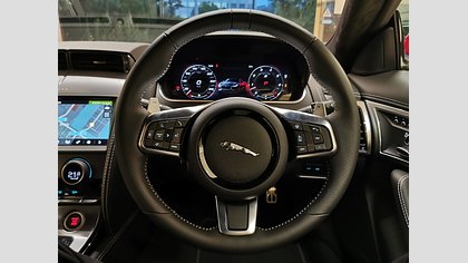 F-Type 16