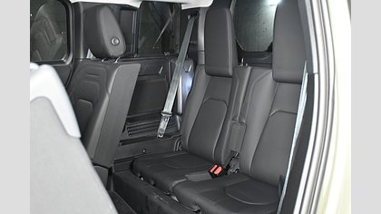 Defender 110 31
