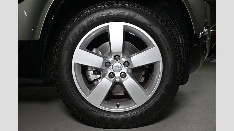 2023 認定中古車 Land Rover Defender 110 パンゲアグリーン P300 AWD（AT） SE