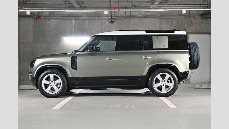 2023 認定中古車 Land Rover Defender 110 パンゲアグリーン P300 AWD（AT） SE