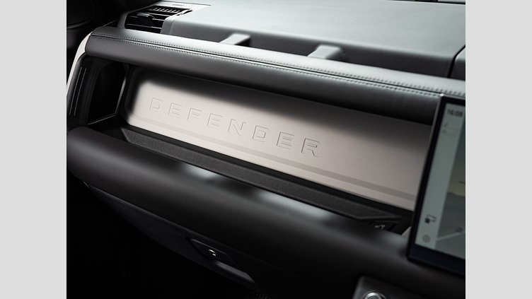 2025 認定中古車 Land Rover Defender 110 サントリーニブラック D350 ディーゼルマイルドハイブリッド X-Dynamic HSE