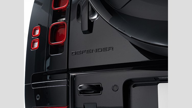 2025 認定中古車 Land Rover Defender 110 サントリーニブラック D350 ディーゼルマイルドハイブリッド X-Dynamic HSE