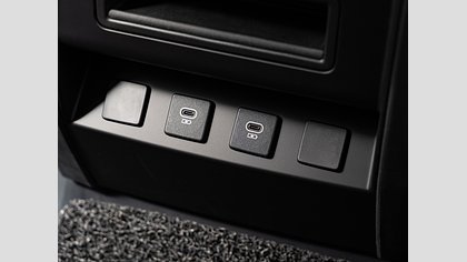 Defender 110 21