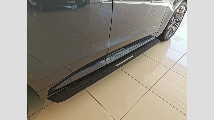 2023 認定中古車 Land Rover Range Rover Sport ヴァレジネブルー 3.0リッター6気筒300PSターボチャージドディーゼルMHEV（オートマチック） AUTOBIOGRAPHY