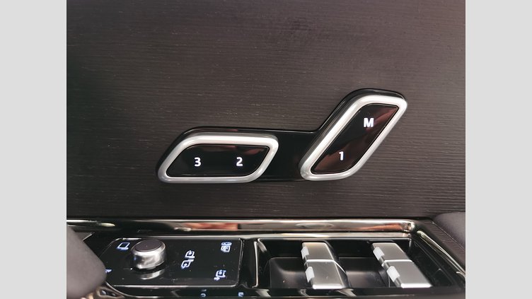 2023 認定中古車 Land Rover Range Rover Sport ヴァレジネブルー 3.0リッター6気筒300PSターボチャージドディーゼルMHEV（オートマチック） AUTOBIOGRAPHY