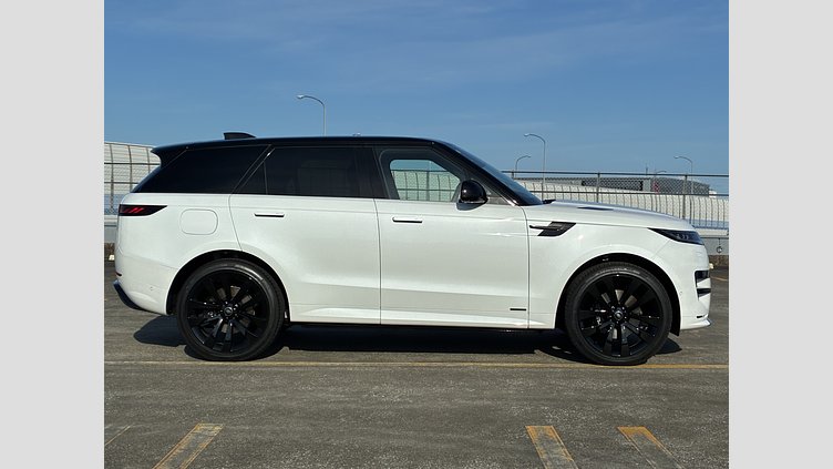 2025 認定中古車 Land Rover Range Rover Sport オストゥーニパールホワイト D300マイルドハイブリッド スタンダードホイールベース Autobiography