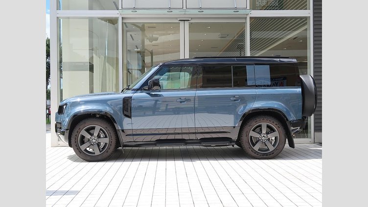 2025 認定中古車 Land Rover Defender 110 タスマンブルー D350 ディーゼルマイルドハイブリッド X-Dynamic HSE