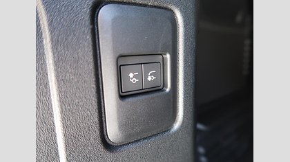 Defender 110 61