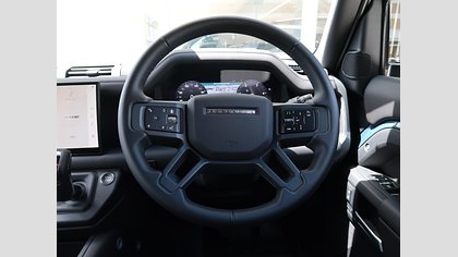 Defender 110 51