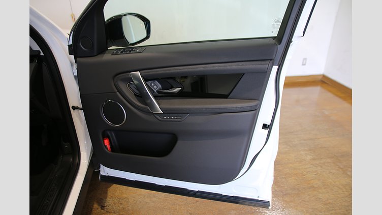 2025 認定中古車 Land Rover Discovery Sport フジホワイト P250（ガソリン） S