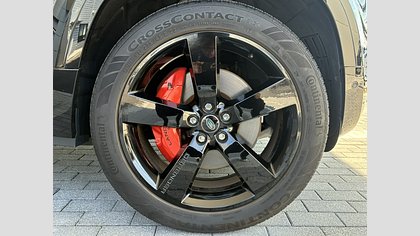 Defender 110 8