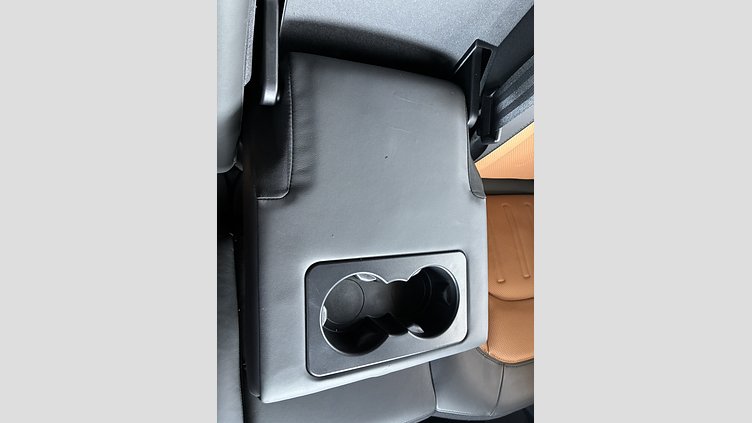 2023 認定中古車 Land Rover Defender 110 サントリーニブラック D300 AWD（AT） X
