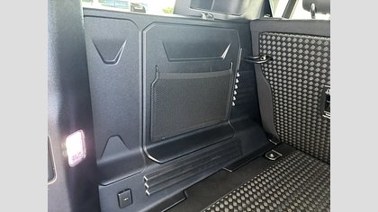 Defender 110 19