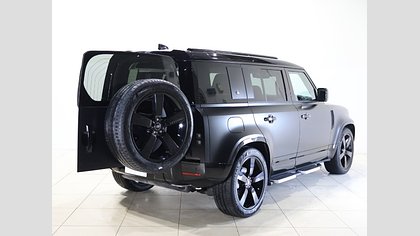 Defender 110 17