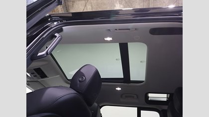 Defender 110 13