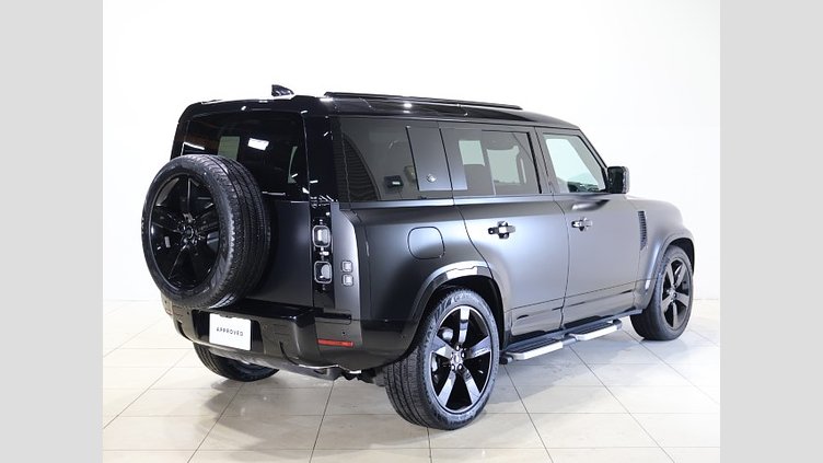 2023 認定中古車 Land Rover Defender 110 サントリーニブラック P300 AWD（AT） SE