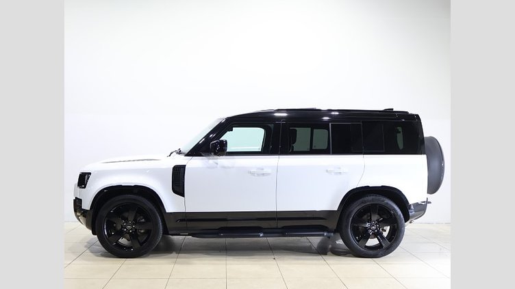 2025 認定中古車 Land Rover Defender 110 フジホワイト P300 ガソリン X-Dynamic SE