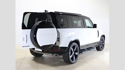 Defender 110 17