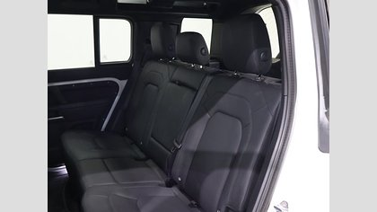 Defender 110 4