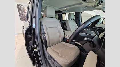 Defender 110 16