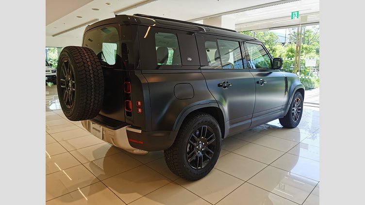 2023 認定中古車 Land Rover Defender 110 サントリーニブラック D300 AWD（AT） S