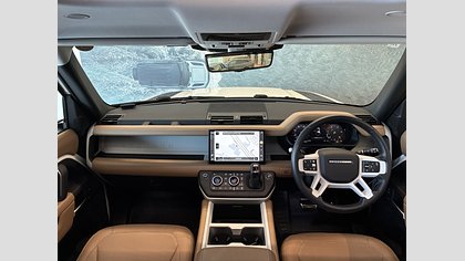 Defender 110 2