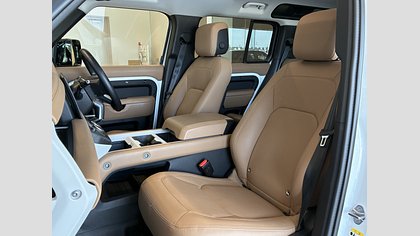 Defender 110 4