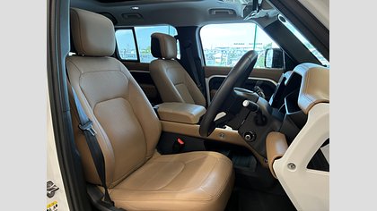 Defender 110 3